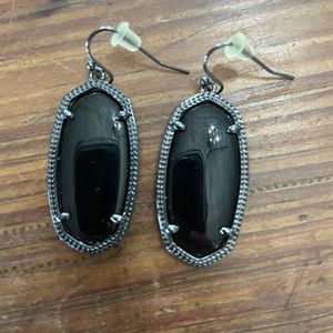 Kendra Scott Elle Gunmetal drop earrings in black
